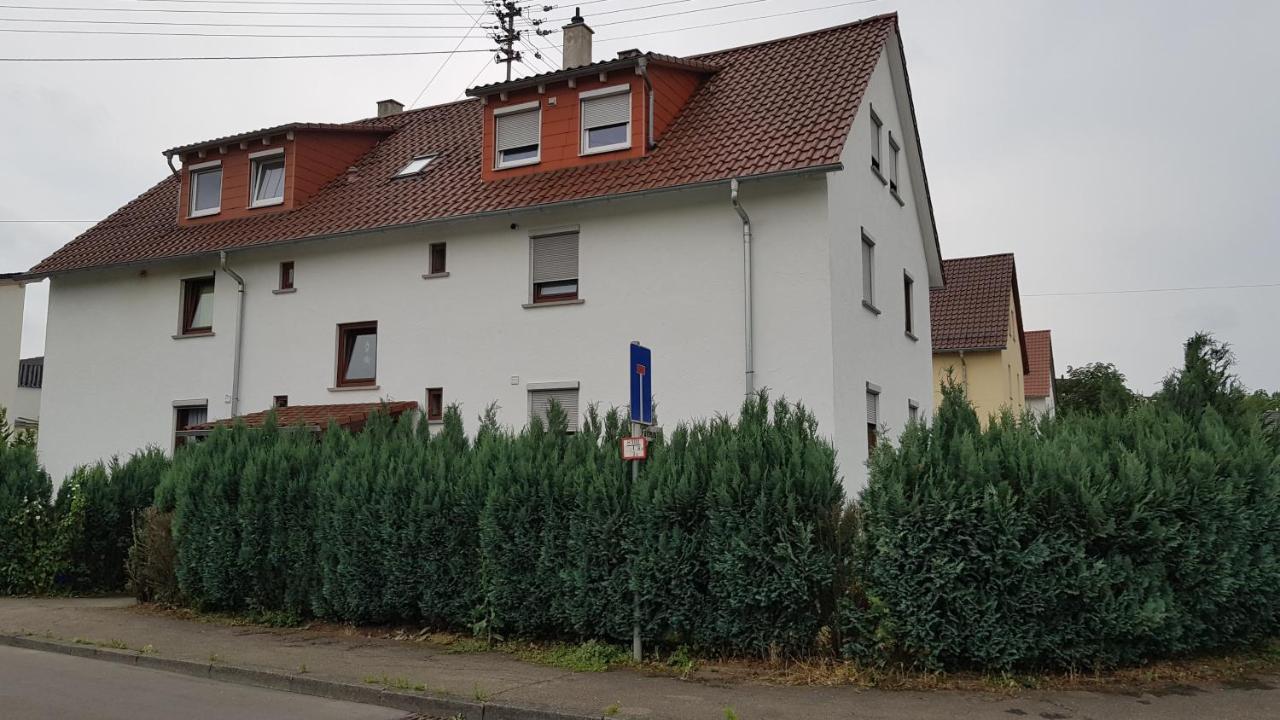 Outletcity Ferienwohnung - Apartment 4 Metzingen  Exterior foto