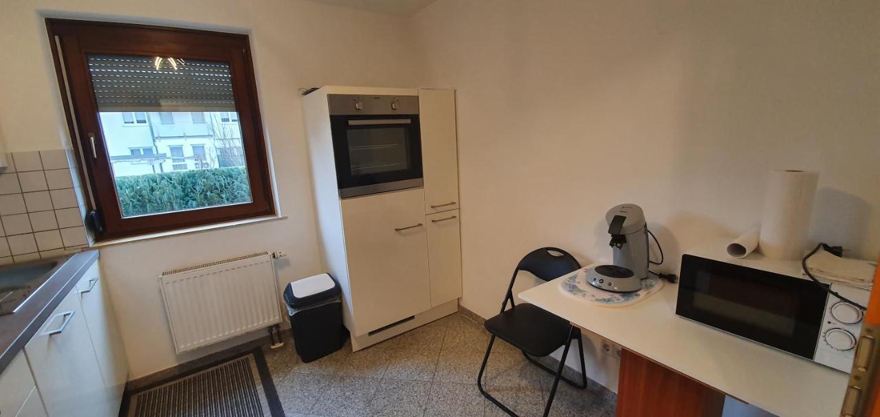 Outletcity Ferienwohnung - Apartment 4 Metzingen  Exterior foto